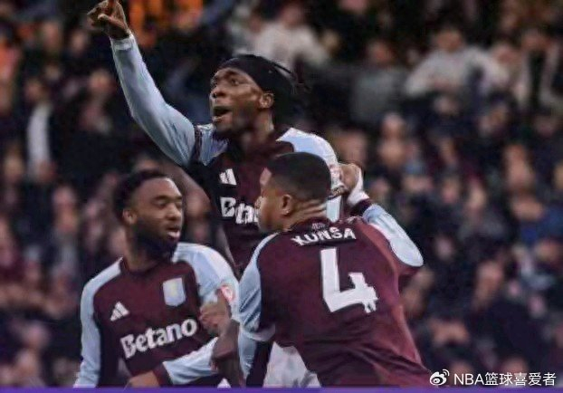 星空体育app-红牌毁蓝桥，曼城偷笑！英超争冠就差这一哆嗦？|切尔西|维拉|阿斯顿维拉|纽卡斯尔|布恩迪亚_新浪体育_新浪新闻