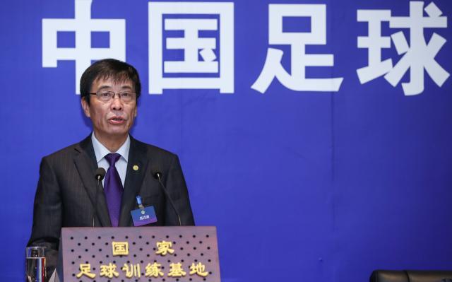 星空体育app下载-中国足球绝不能走西方之路①：职业化改革彻底失败